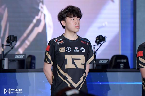 NS鏖战RNG,Perkz开启传奇时刻强强对话淘汰赛,技惊四座的简单介绍 NS鏖战RNG,Perkz开启传奇时刻强强对话淘汰赛,技惊四座的简单介绍