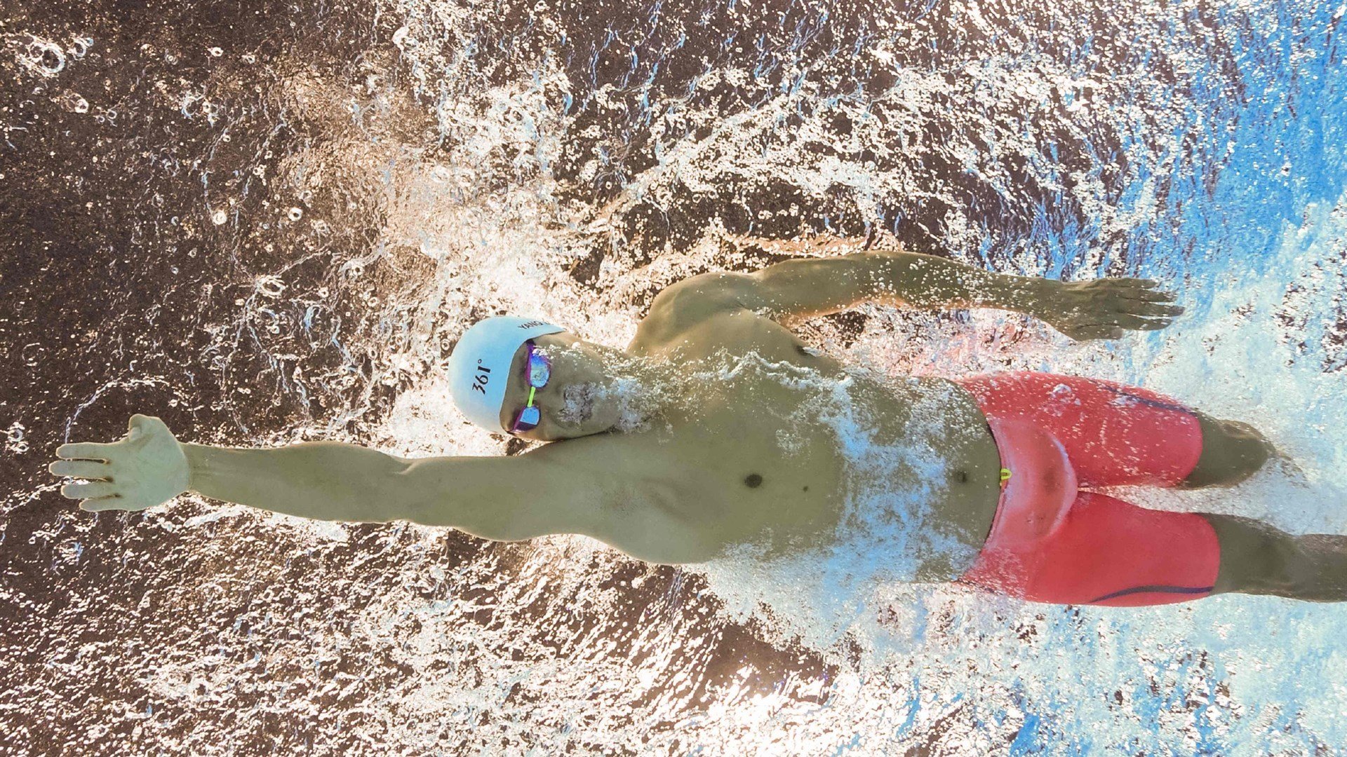 天降猛男与桑巴精灵，当安哥拉力克遇上内马尔的终极审判